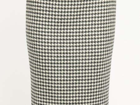 2008 Black and White Wool Houndstooth Preowned Pencil Skirt Fashion